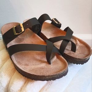 MADDEN GIRL Sandals